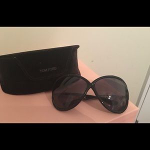 Tom Ford Whitney Sunglasses in Black. Comes with case. Very good condition.